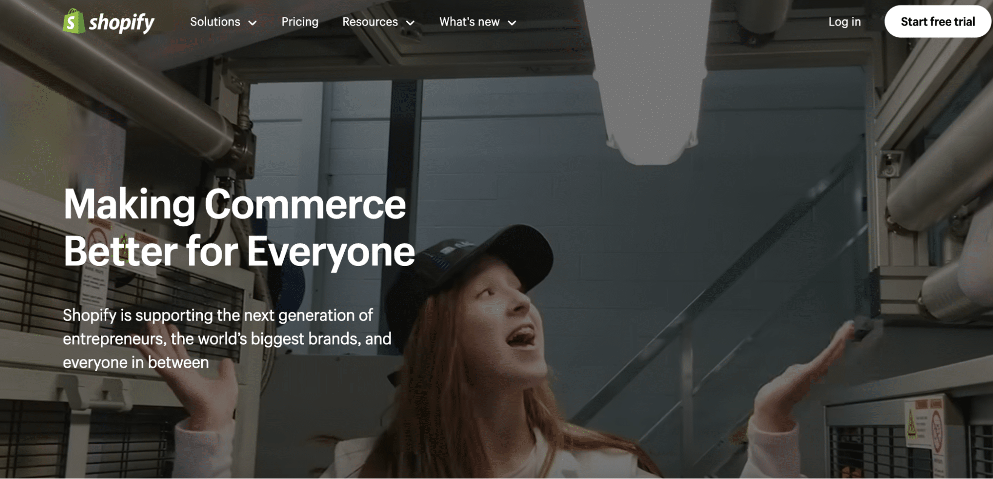 Shopify homepage highlighting e-commerce management and Stripe payment integration.